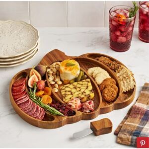 NWT THE PIONEER WOMAN Pumpkin Shaped Wood Cut & Serve Board w/ Knife Charcuterie